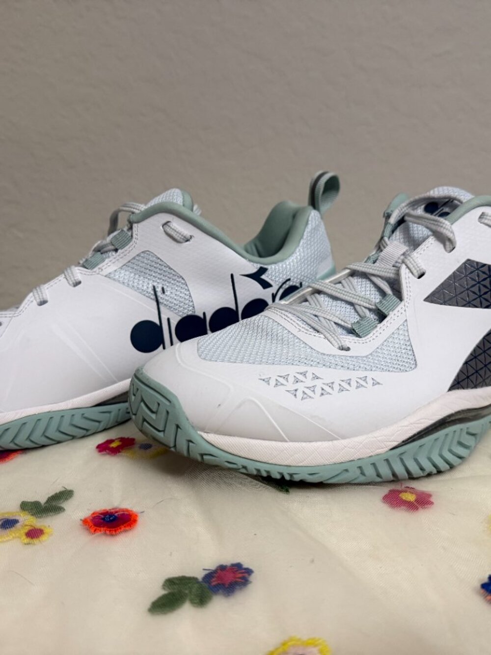 Diadora Torneo Women’s Tennis Shoes - Picture 3 of 8